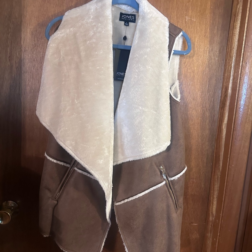 Jones New York Soft Cream Vest